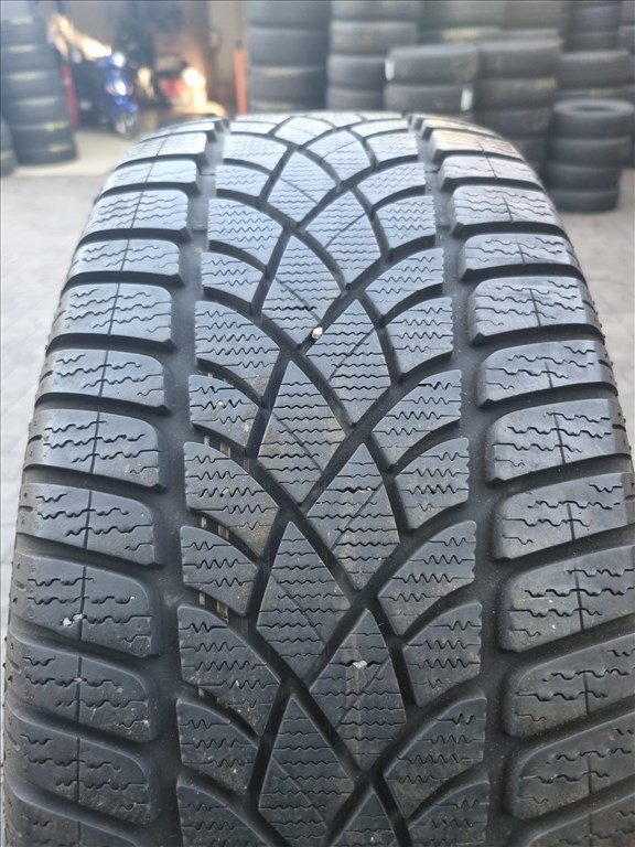  235/4519" újszerű Dunlop SP WinterSport 3D téli gumi 4db  4. kép