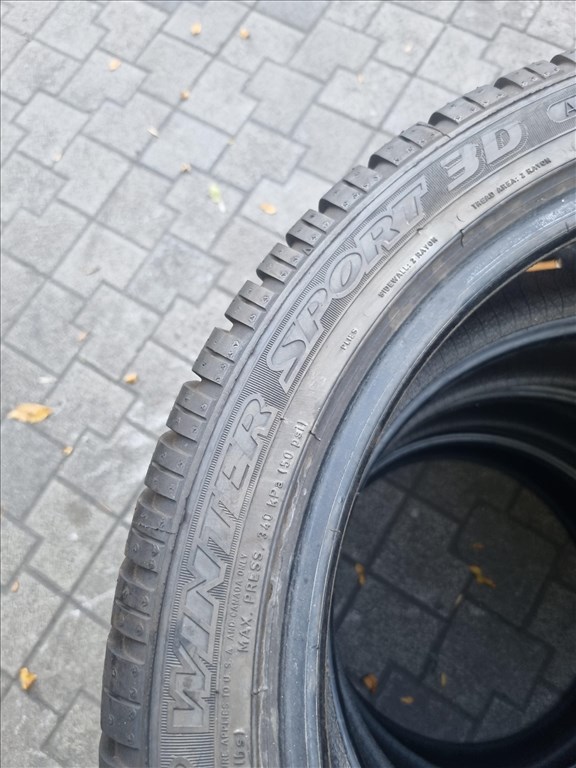  235/4519" újszerű Dunlop SP WinterSport 3D téli gumi 4db  6. kép