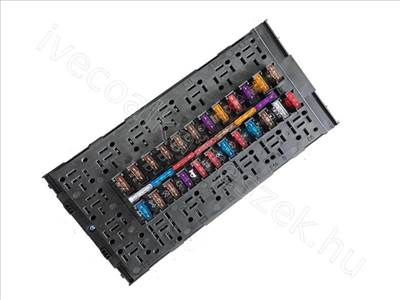 Biztosíték tábla Daily >99 – Iveco Daily II 8967977 rögzítő kapocs (1996-1999) – AL45140, 4838244 – ALTOLINE utángyártott 4838244