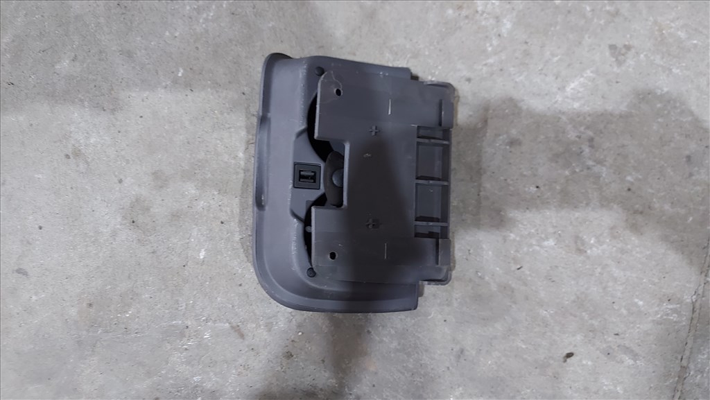 Ford Transit Tranzit MK6 00- Műszerfal pohártartó pohár tartó 6705 yc1xv13560bhwo 5. kép