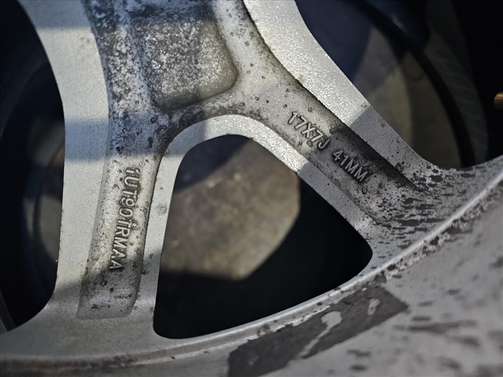  5x110 lyukosztású 7JJ 17" újszerű (gyári felni) alufelni 4. kép