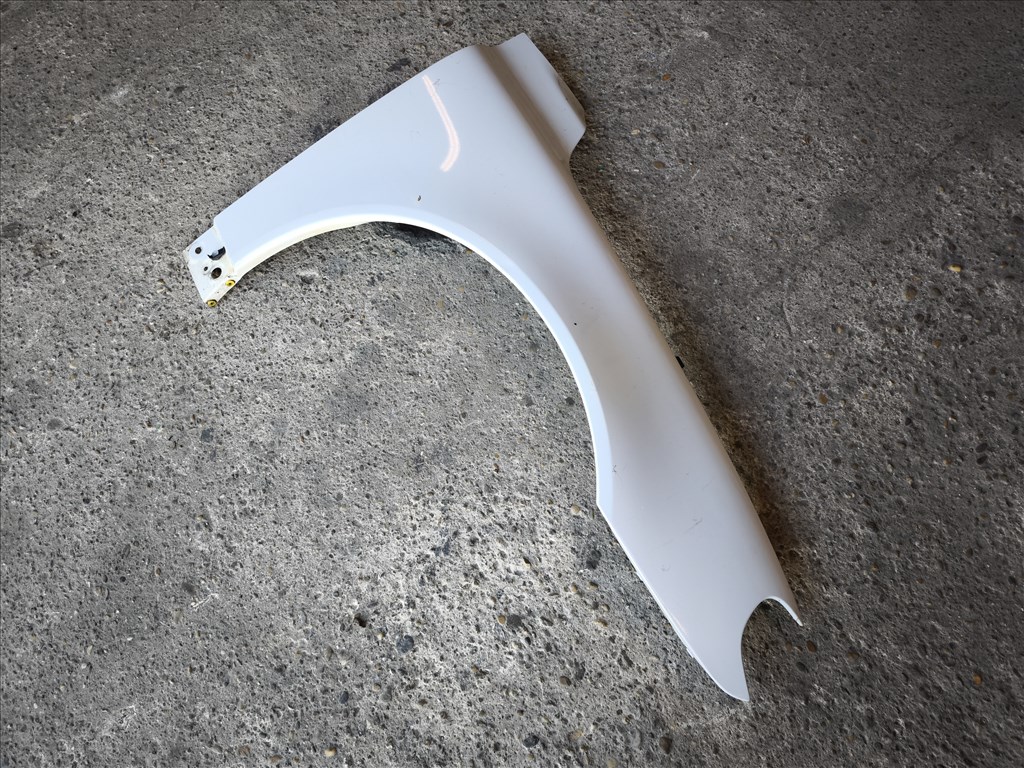 Volvo V70 jobb első gyári sárvédő 1. kép