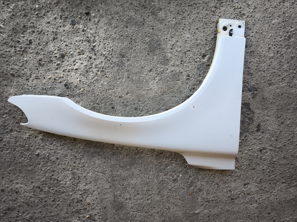 Volvo V70 jobb első gyári sárvédő 2. kép