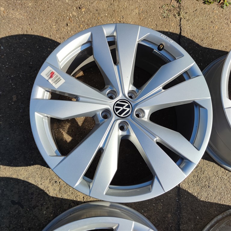 5x112 20 ÚJ!! Gyári Volkswagen alufelni 195000ft a 4db/141/ 2. kép