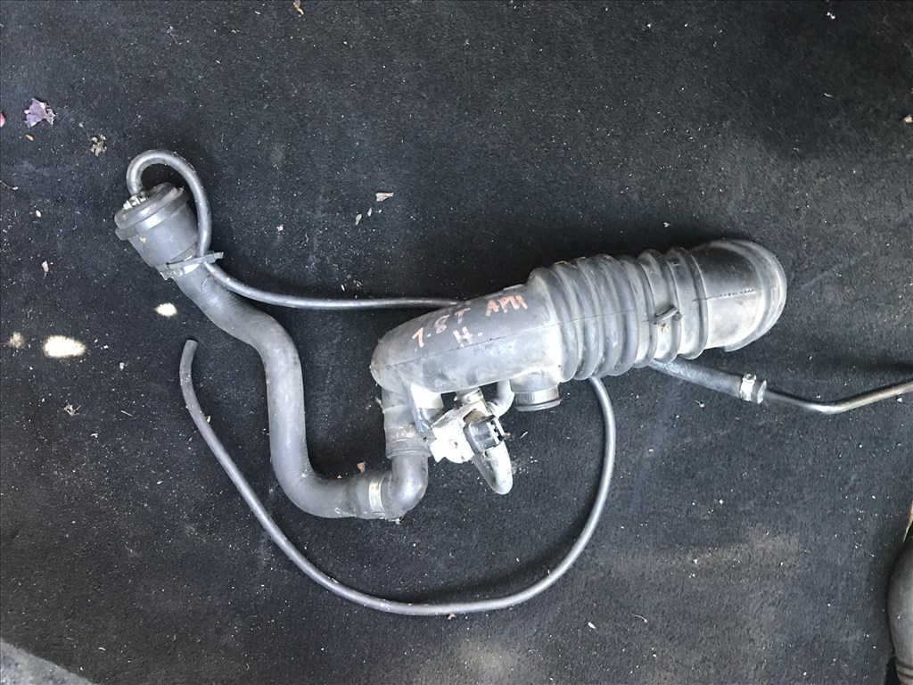 Audi A4 (B5 - 8D) 1,8T APU - turbócső 058133356 1. kép