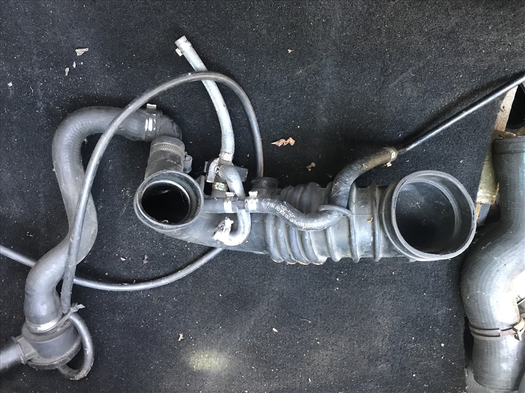 Audi A4 (B5 - 8D) 1,8T APU - turbócső 058133356 2. kép