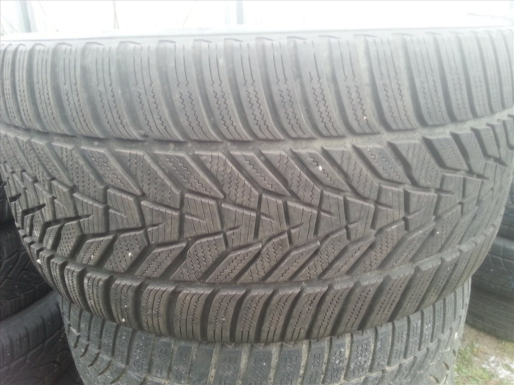  275/35R19 Hankook újszerú téli gumi 1 db  2. kép