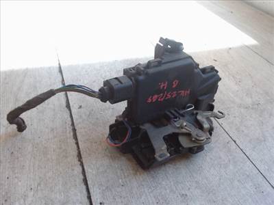 VOLKSWAGEN GOLF IV. Bal hátsó ajtó zárszerkezet központi záras