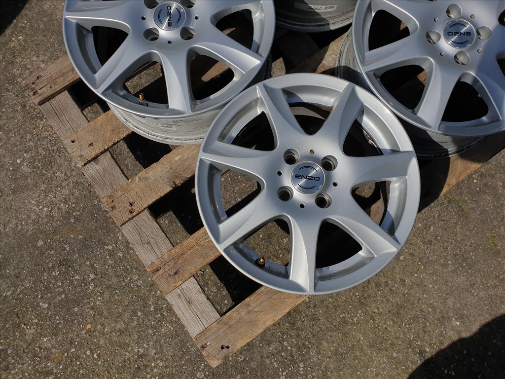 15" 4x100 Toyota Yaris + szenzor 4. kép