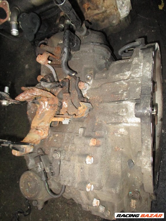 Kia Carnival (VQ) 2.9 CRDi automata sebességváltó A5HF1 1. kép