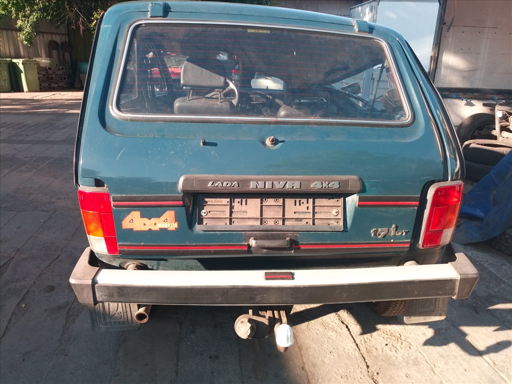 Lada Niva önindító, generátor, klíma kompresszor  3. kép