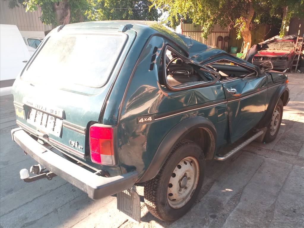 Lada Niva önindító, generátor, klíma kompresszor  4. kép