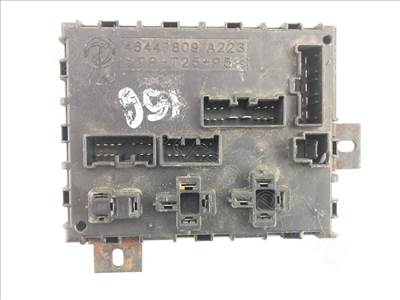 Biztosítéktábla - 156 - BO.46447809 -  - Bontott Alfa  46447809