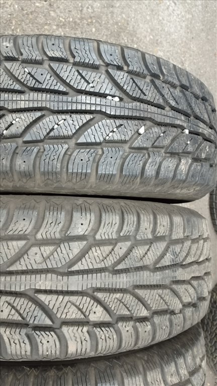  215/6517" használt Cooper téli gumi gumi 2. kép