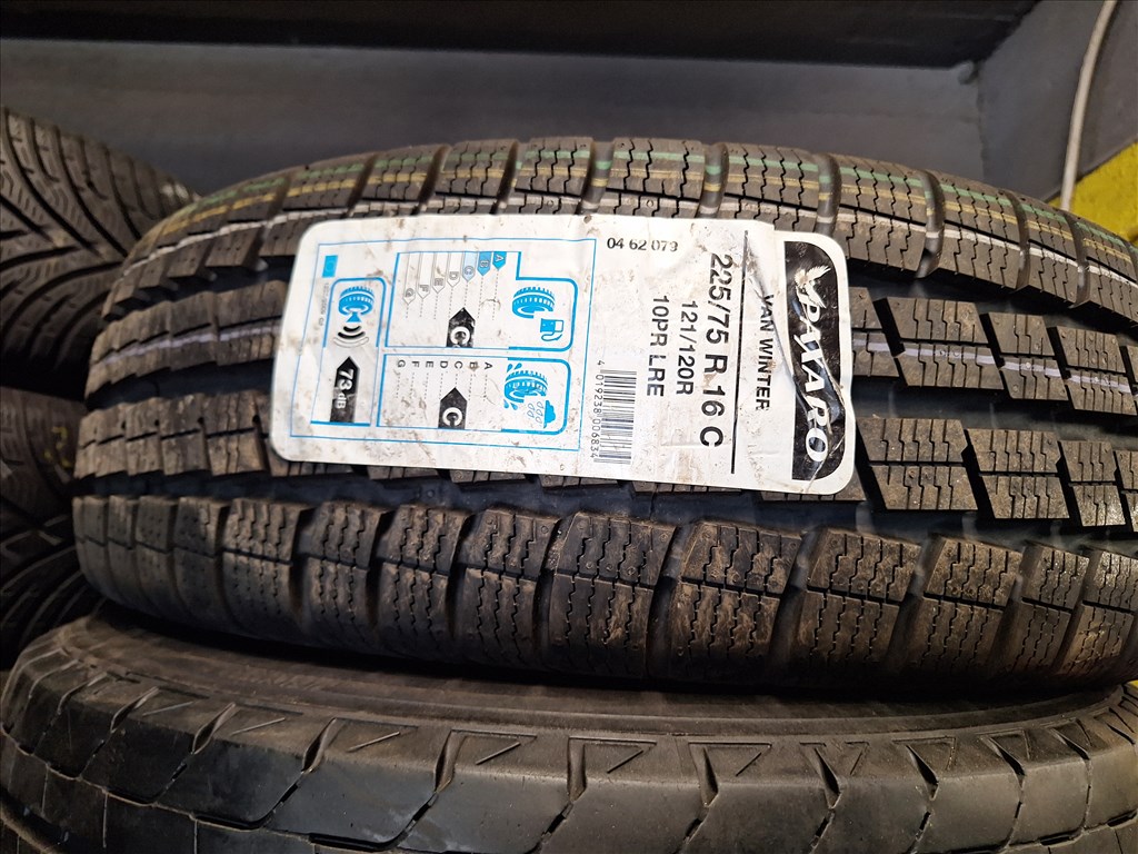  225/75/16" C új Paxaro téli gumi  1. kép