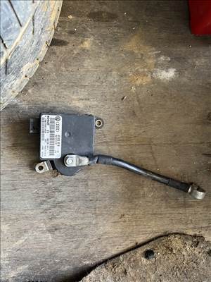 Audi A6 (C6 - 4F) 4F0 915 181 B akksi figyelő modul 