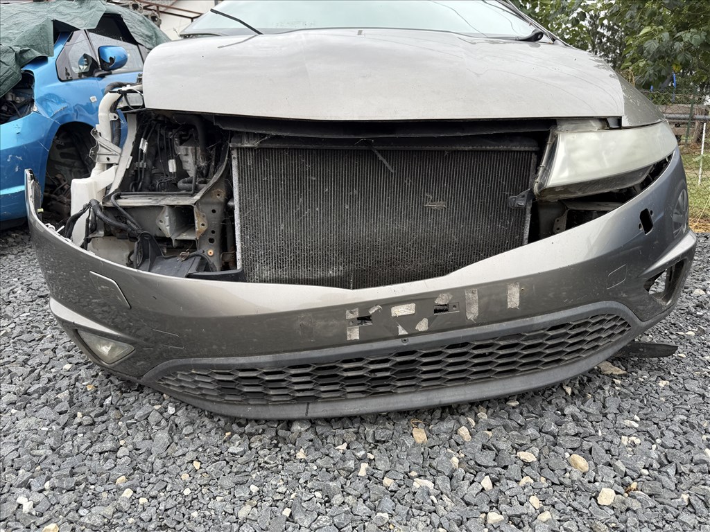 8g UFO Honda Civic első lökhárító  1. kép