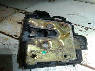 Volkswagen Golf III Jobb első Ajtózár *57587* 1h1837016