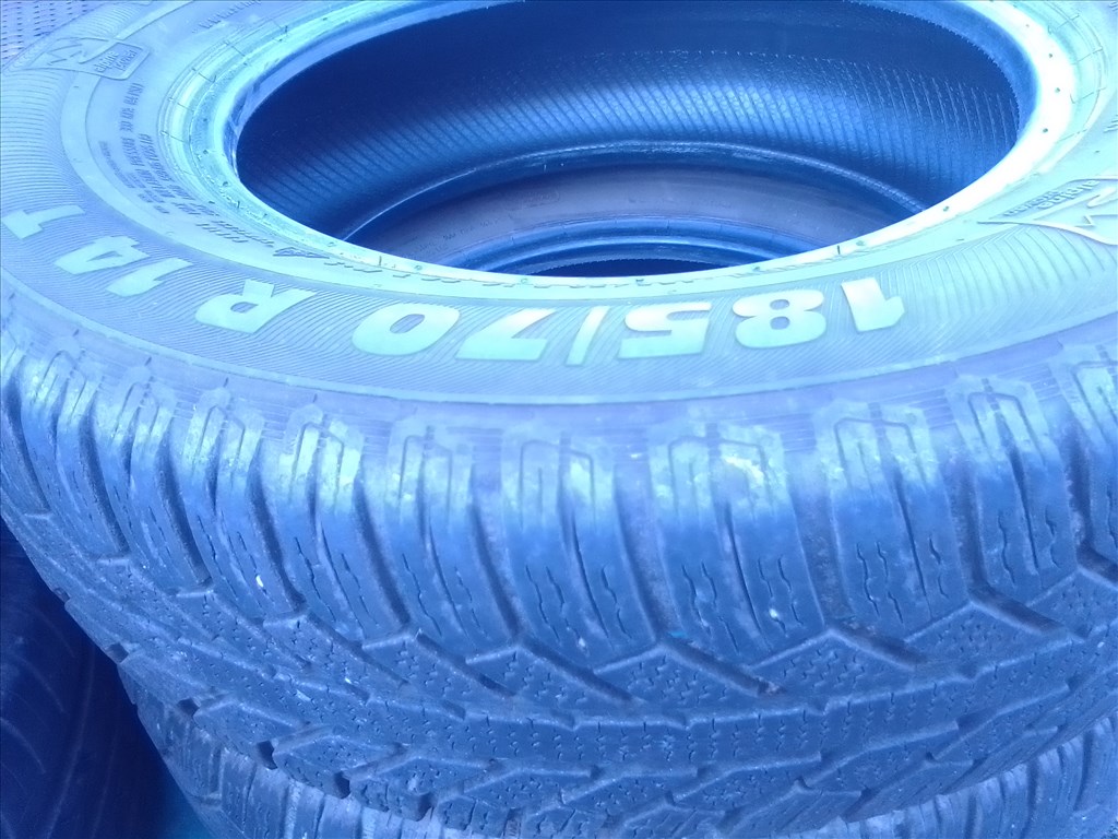  185/70R14 Semperit téli gumi 2 db 1. kép