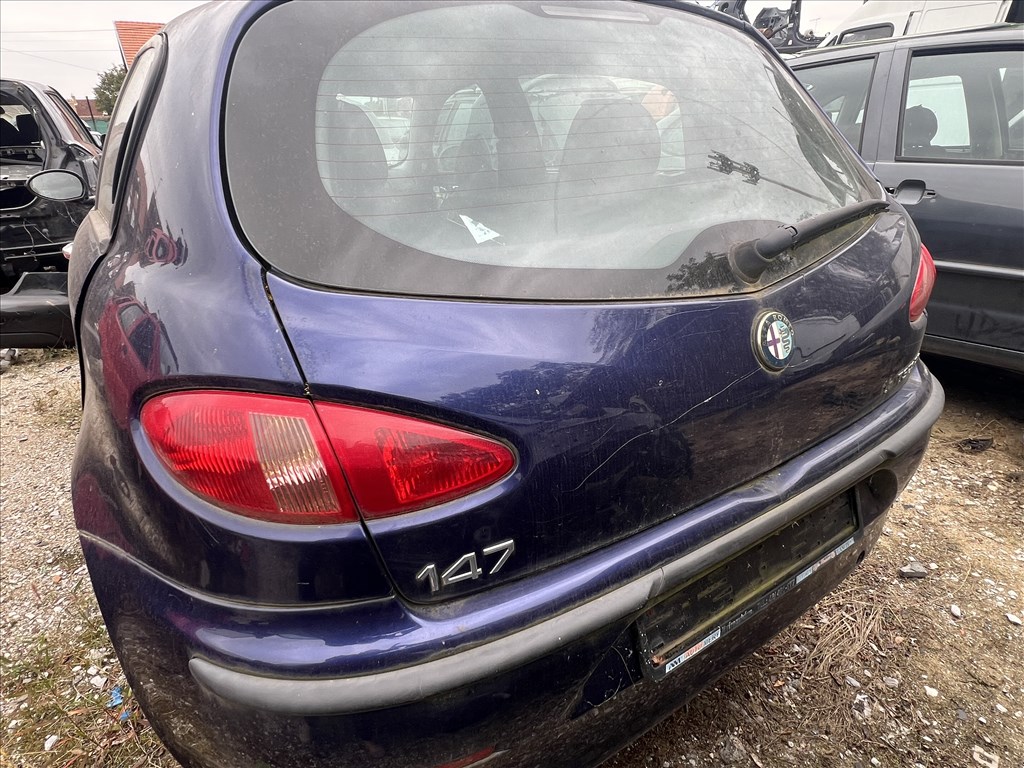 Alfa Romeo 147 alkatrészek eladó ’ 2. kép