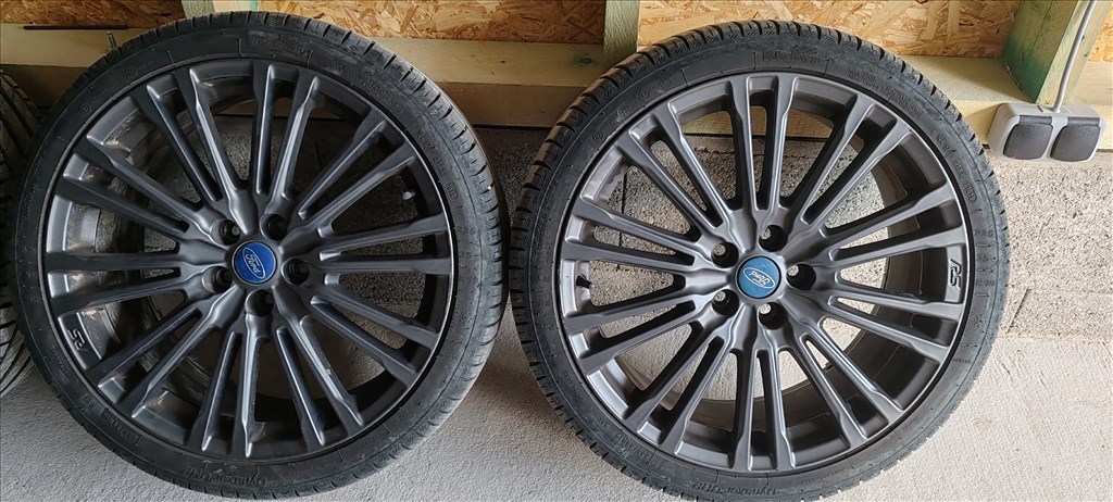  5x108 lyukosztású 19" használt (gyári felni) alufelni, rajta 235/35 újszerű Kleber nyári gumi gumi  2. kép