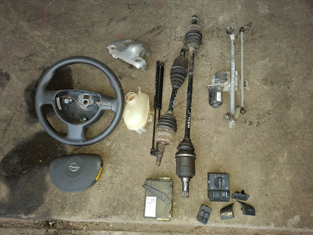 Opel Corsa C 1.0 z10xep motorvezérlő és apróságok  7. kép