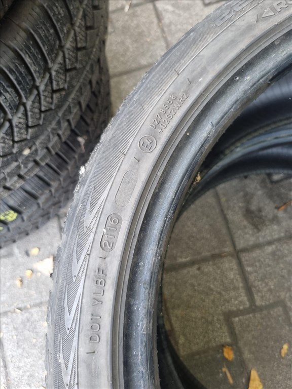  225/4018" újszerű Nokian WR D4 téli gumi 2db  5. kép