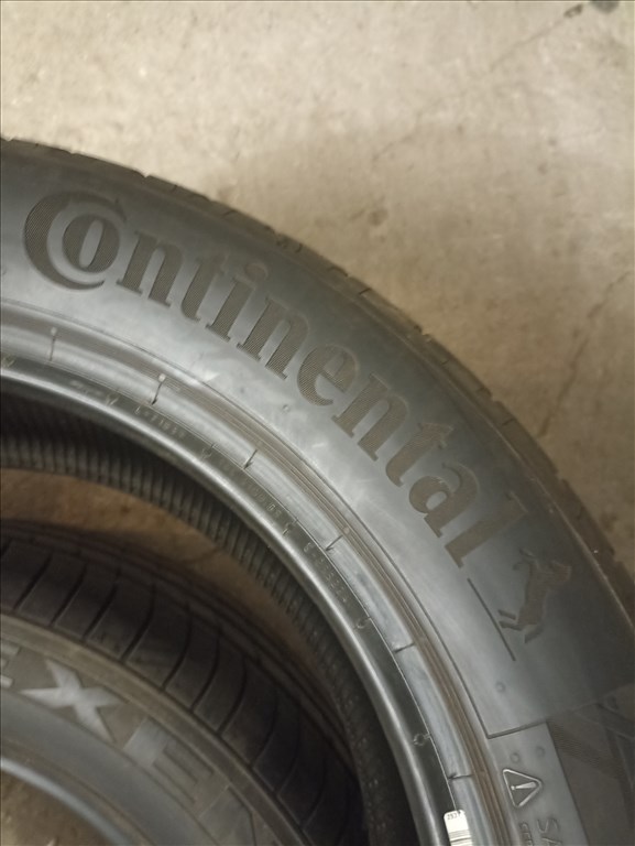  215/5517" használt Continental nyári gumi gumi 9. kép
