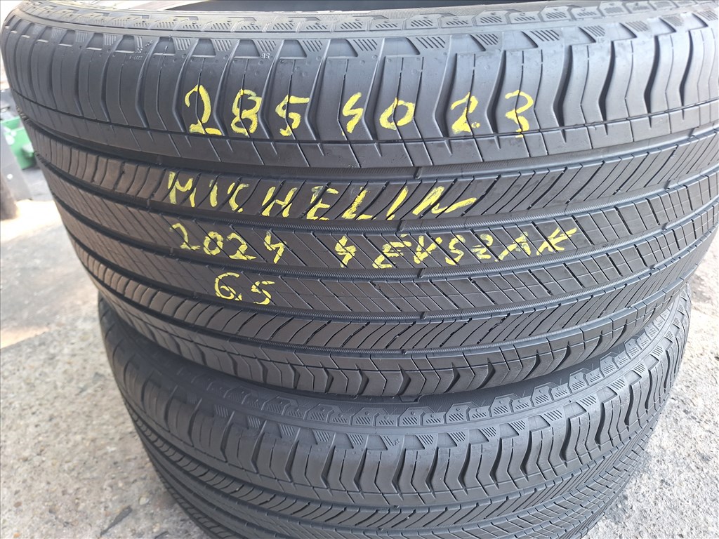  285/40/23"  Michelin négyévszakos gumi  1. kép