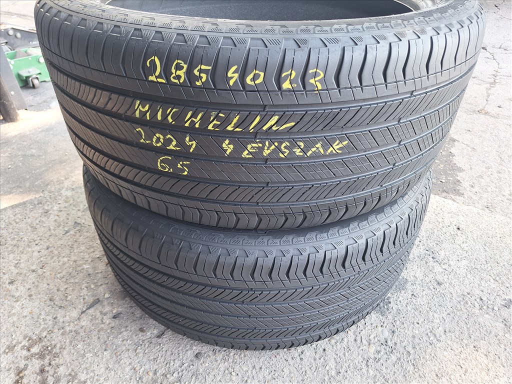  285/40/23"  Michelin négyévszakos gumi  2. kép