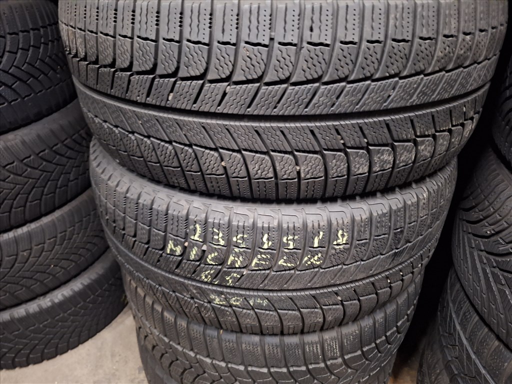  235/45/18"  Michelin téli gumi  2. kép