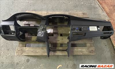 BMW E60/61 LCI műszerfalpárna