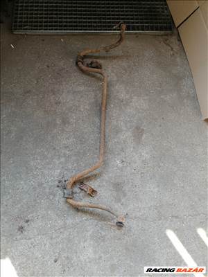 Mitsubishi Pajero III Hátsó vízszintes stabilizátor rúd 