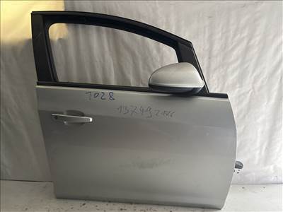 13749 Opel Astra J Jobb első Ajtó Ezüst Z176