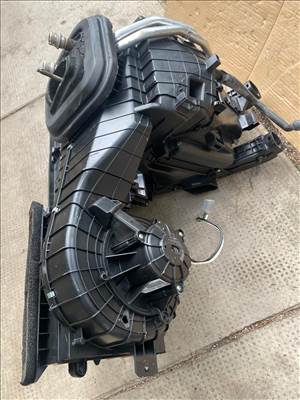 Opel Astra J  Klímabox 13402730 DG6  digitklímáshoz Automata klímáshoz