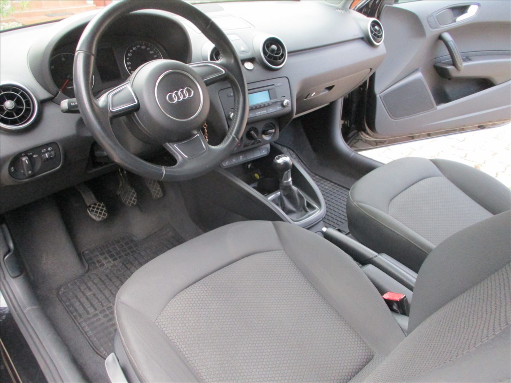 Eladó Audi A1 1.6 TDI (1598 cm³, 105 PS) (8X) 8. kép