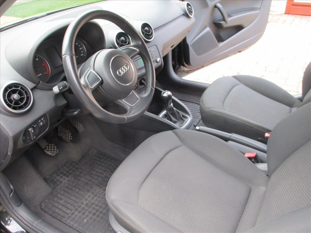 Eladó Audi A1 1.6 TDI (1598 cm³, 105 PS) (8X) 9. kép