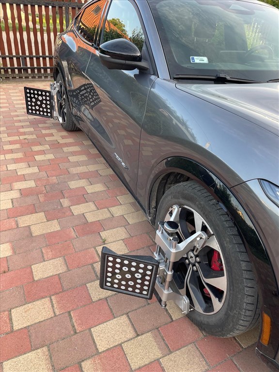 Mobil 3D Futóműállító eladó (csápos emelőn is működik!) 3. kép