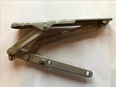 Csomagtér zsanér jobb         - 156 - BO.60651068 -  - Bontott Alfa  60651068