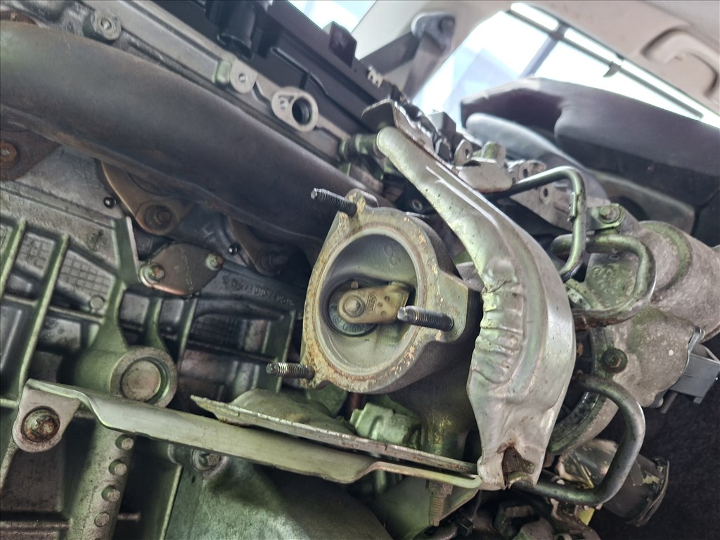 Mercedes 250 benzin Turbo a2710903480 1. kép