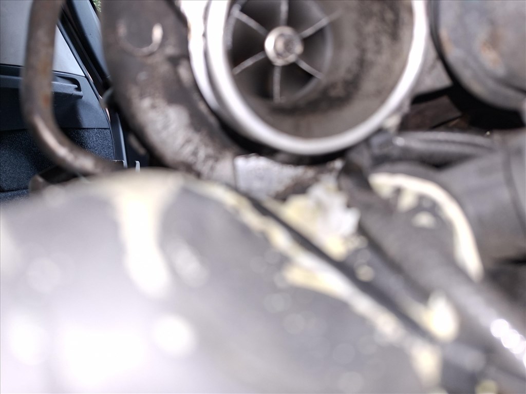 Mercedes 250 benzin Turbo a2710903480 3. kép