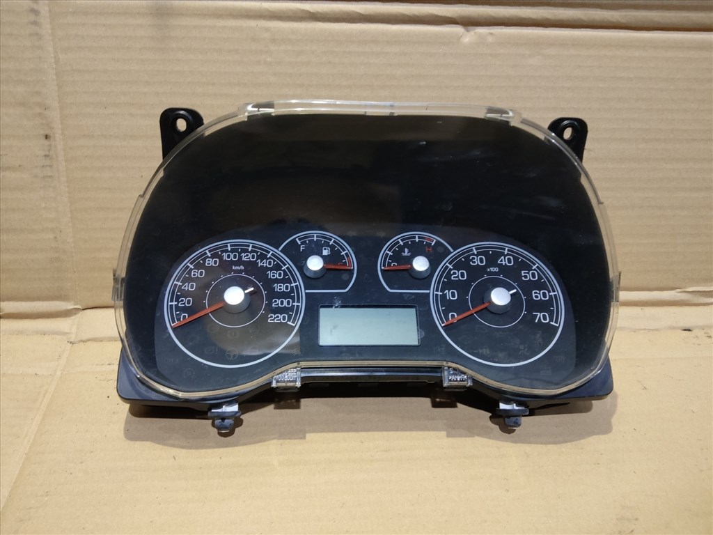 Fiat Grande Punto  2005-2009 benzines, nagy kijelzős óracsoport 51803094 1. kép