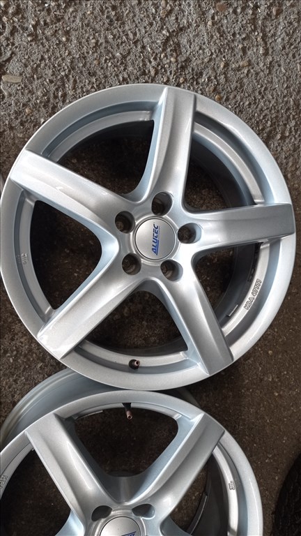  5x112 lyukosztású 7,5JJ 17" használt Alutec alufelni 4. kép