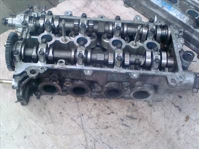 TOYOTA YARIS 99.04-05.09 Hengerfej. benzines