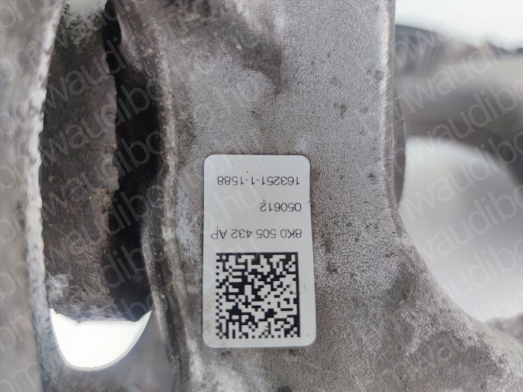 AUDI A4 B8 (8K2)  2.0 TDI Bal hátsó futómű (részeivel) (8K0505432AP) 2. kép