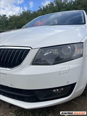 Skoda Octavia III bontott alkatrészei