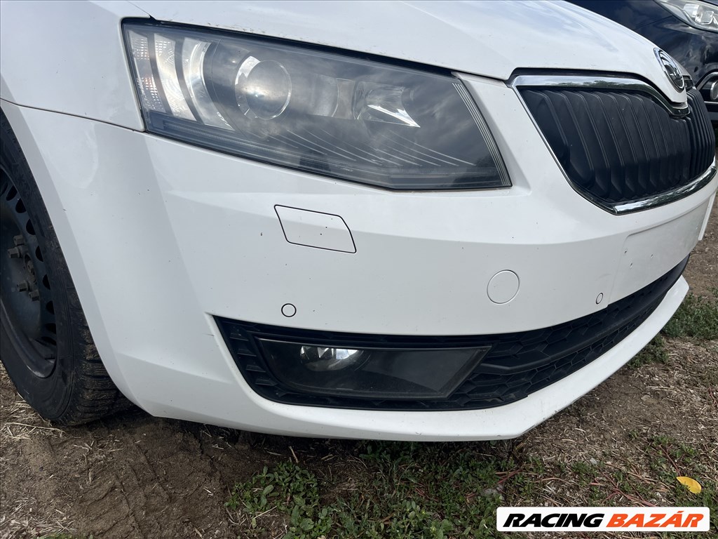 Skoda Octavia III bontott alkatrészei 3. kép