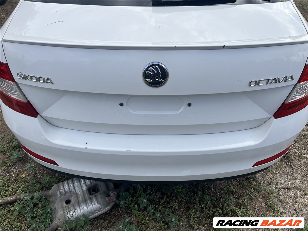 Skoda Octavia III bontott alkatrészei 6. kép