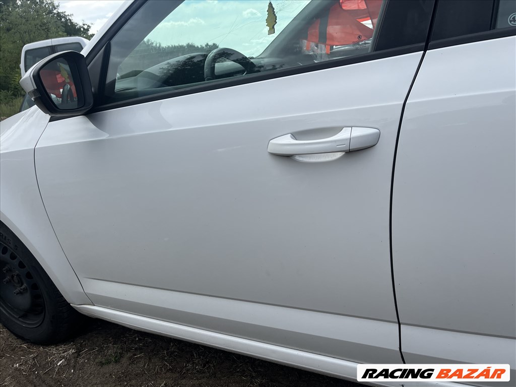 Skoda Octavia III bontott alkatrészei 8. kép