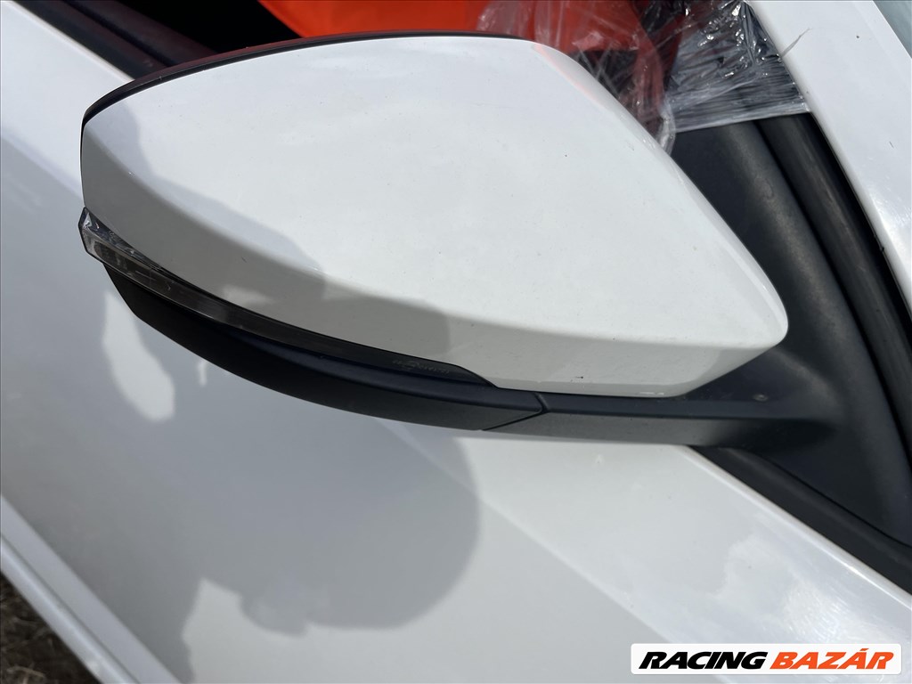 Skoda Octavia III bontott alkatrészei 13. kép